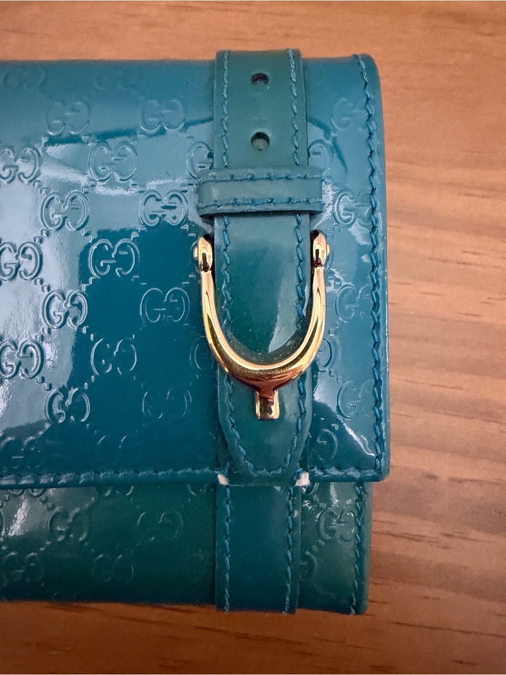 Gucci Teal Patent Leather Embossed long wallet with Gold-Tone Buckle - Picture 8 of 9